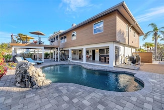 521 Cummings St, Sarasota, FL 34242