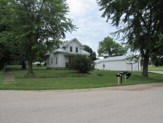 210 Boulder St, Prairieburg, IA 52219