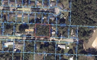 430 Western Pines Rd, Gonzalez, FL 32533