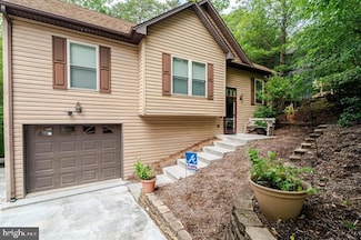 2973 Lanier Ln, McGaheysville, VA 22840