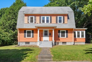 66 Berwick St, Worcester, MA 01602