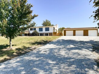 27152 Joiner Dr, Saint Catharine, MO 64628