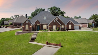 316 E 44th St, Sand Springs, OK 74063