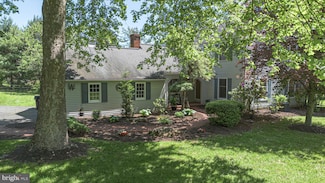 3048 Aquetong Rd, New Hope, PA 18938