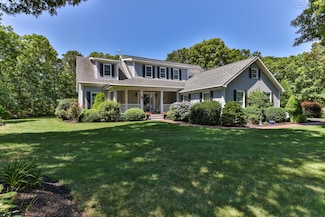 6 Harding Ln, Harwich, MA 02645