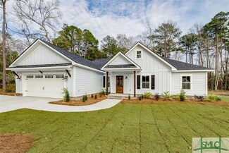 104 Barnwell Ave, Rincon, GA 31326
