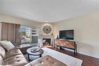 13200 Moorpark St Unit 201, Sherman Oaks, CA 91423