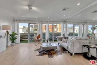 101 California Ave Unit 303, Santa Monica, CA 90403