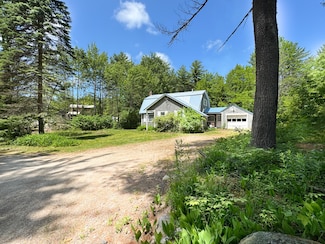 14 Top Hill Rd, Bridgton, ME 04009