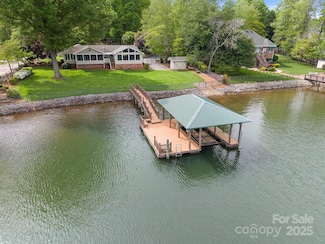 173 Riverwood Rd, Mooresville, NC 28117