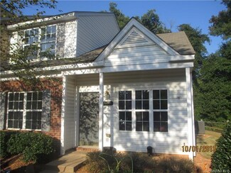 5353 Magnolia Tree Ln, Charlotte, NC 28215