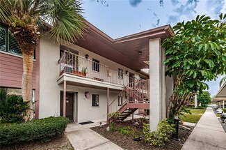 731 83rd Ave N Unit 204, Saint Petersburg, FL 33702