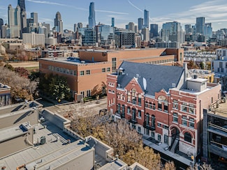 501 W Elm St Unit 3, Chicago, IL 60610