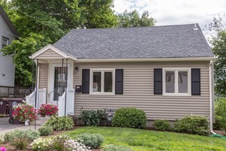 32 Clinton Rd, East Weymouth, MA 02189