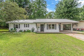 1303 Sunset Dr, Conway, AR 72034