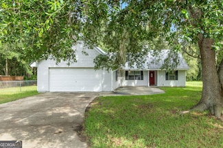 318 Foxwood Cir, Saint Marys, GA 31558