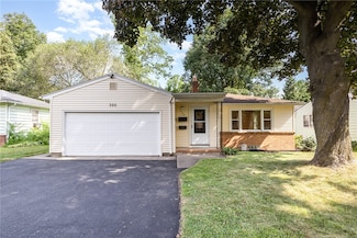 200 Royleston Rd, Rochester, NY 14609