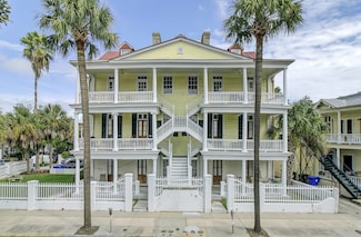 210 Calhoun St Unit 210C, Charleston, SC 29401