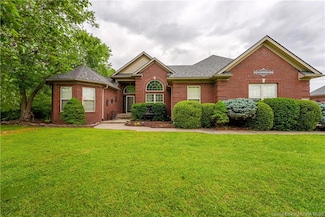 1830 Cedarpointe Dr NE, Corydon, IN 47112