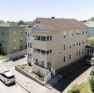 30 Loxwood St, Worcester, MA 01604
