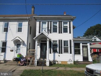 313 S 4th St, Sunbury, PA 17801