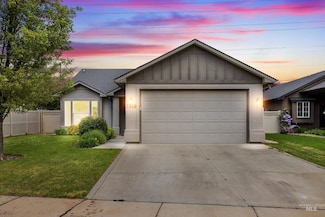 2928 W Los Flores Dr, Meridian, ID 83646