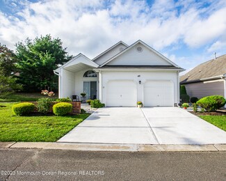 40 Lookout Dr, Manahawkin, NJ 08050