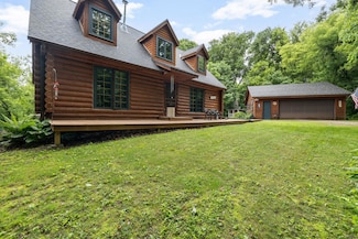 6044 Pleasant Hill Rd, Hartford, WI 53027