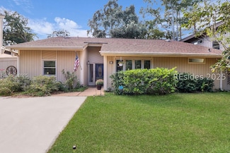 8 Water Oak Dr, Hilton Head Island, SC 29928