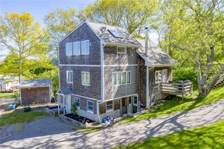 41 W Main Rd, Little Compton, RI 02837