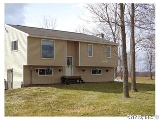 9819 Caughdenoy Rd, Brewerton, NY 13029
