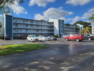 7680 NW 18th St Unit 302, Margate, FL 33063