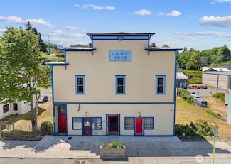314 W 1st St, Port Angeles, WA 98362