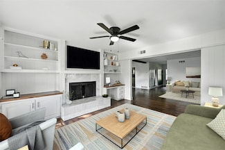 1404 Briarwood Blvd, Arlington, TX 76013