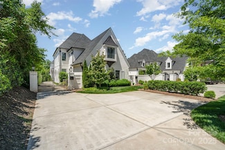 1328 S Kings Dr, Charlotte, NC 28207
