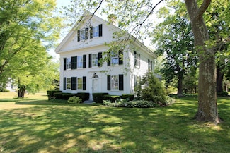 20 Bridge Rd, Eastham, MA 02642