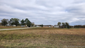 21 Tanglewood Dr, Texanna, OK 74432