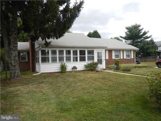 311 N Governor Printz Blvd, Essington, PA 19029