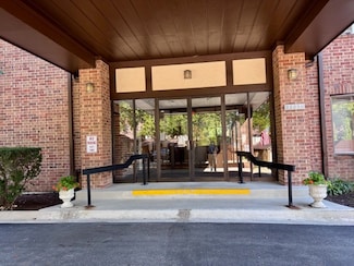 7737 W Golf Dr Unit 101, Palos Heights, IL 60463