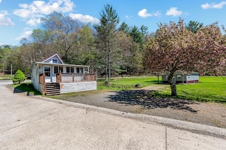 13 Kanawha Ridge Rd, Dugspur, VA 24325
