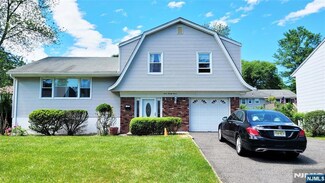327 High St, Northvale, NJ 07647