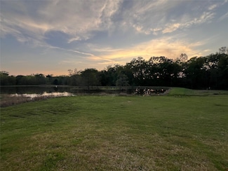 147 Silver Leaf Dr, Benton, LA 71006