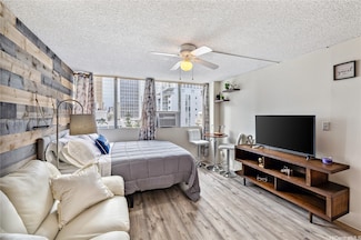 2572 Lemon Rd Unit 802, Honolulu, HI 96815