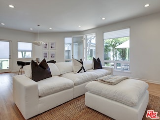 6124 W 75th Place, Los Angeles, CA 90045