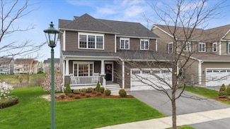 98 Sommerfield Ave, South Burlington, VT 05403