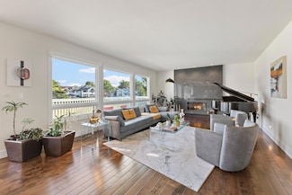 28 Fairway Place, Half Moon Bay, CA 94019