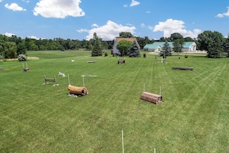 2699 Cedar Lake Rd, Howell, MI 48843
