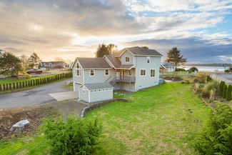 4955 Bourbon Place W, Tillamook, OR 97141