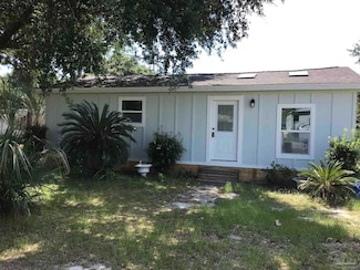 6029 Capitol Dr, Gulf Breeze, FL 32563