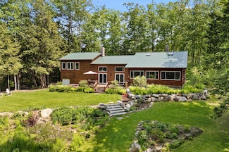 21 Jones Dr, Hartford, ME 04220